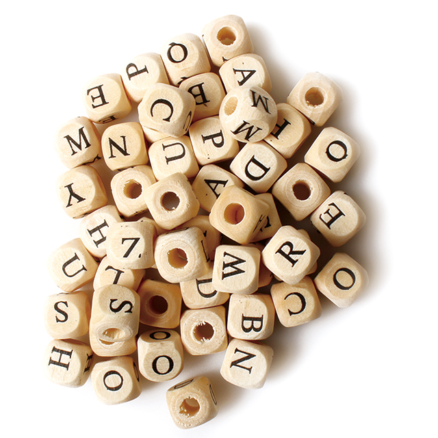 65115 wood beads with letter