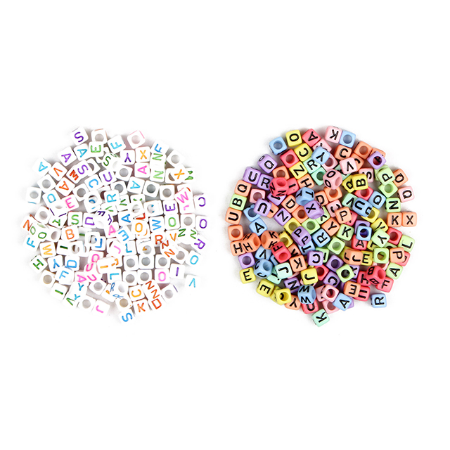 66876 The letter beads